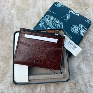 Fossil Chestnut Brown Leather Zip Card Holder magnetic protection